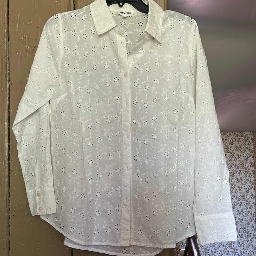 Candace Cameron Burre White Eyelet Blouse size XS